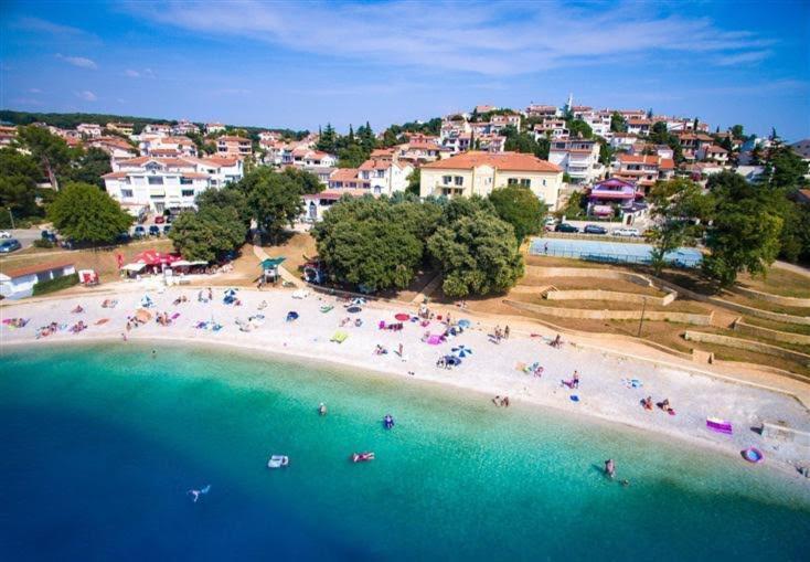 Apartmani Delas 2 Pjescana Uvala Extérieur photo