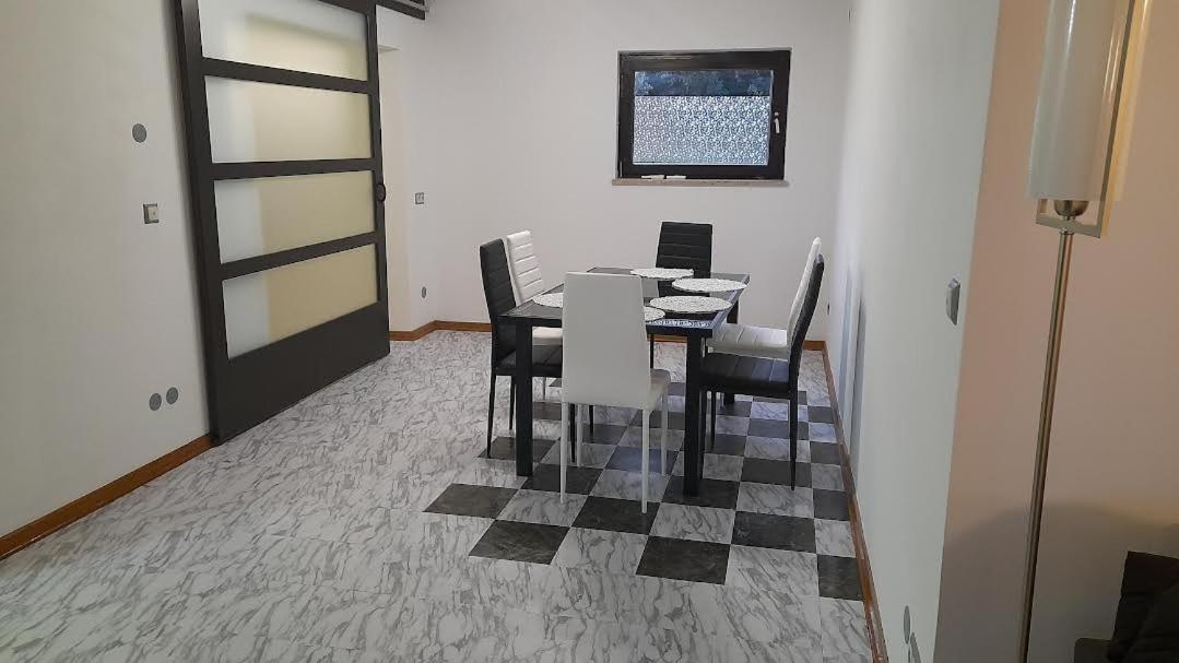 Apartmani Delas 2 Pjescana Uvala Extérieur photo