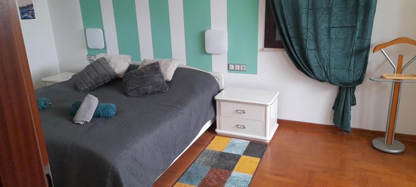 Apartmani Delas 2 Pjescana Uvala Extérieur photo
