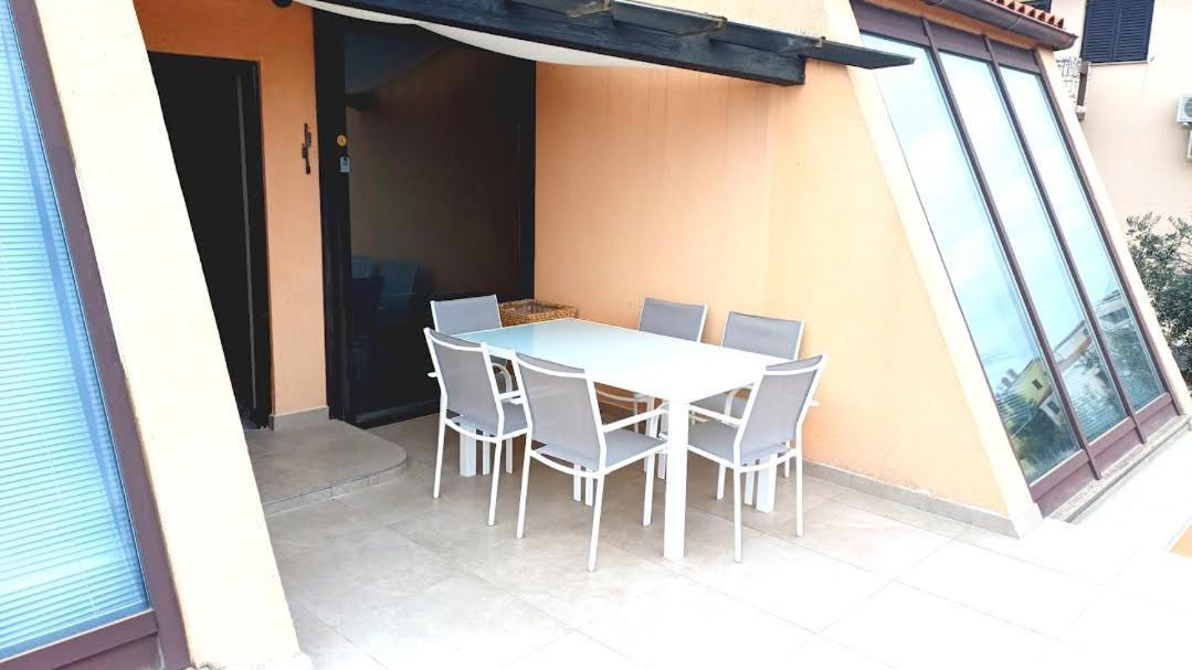 Apartmani Delas 2 Pjescana Uvala Extérieur photo