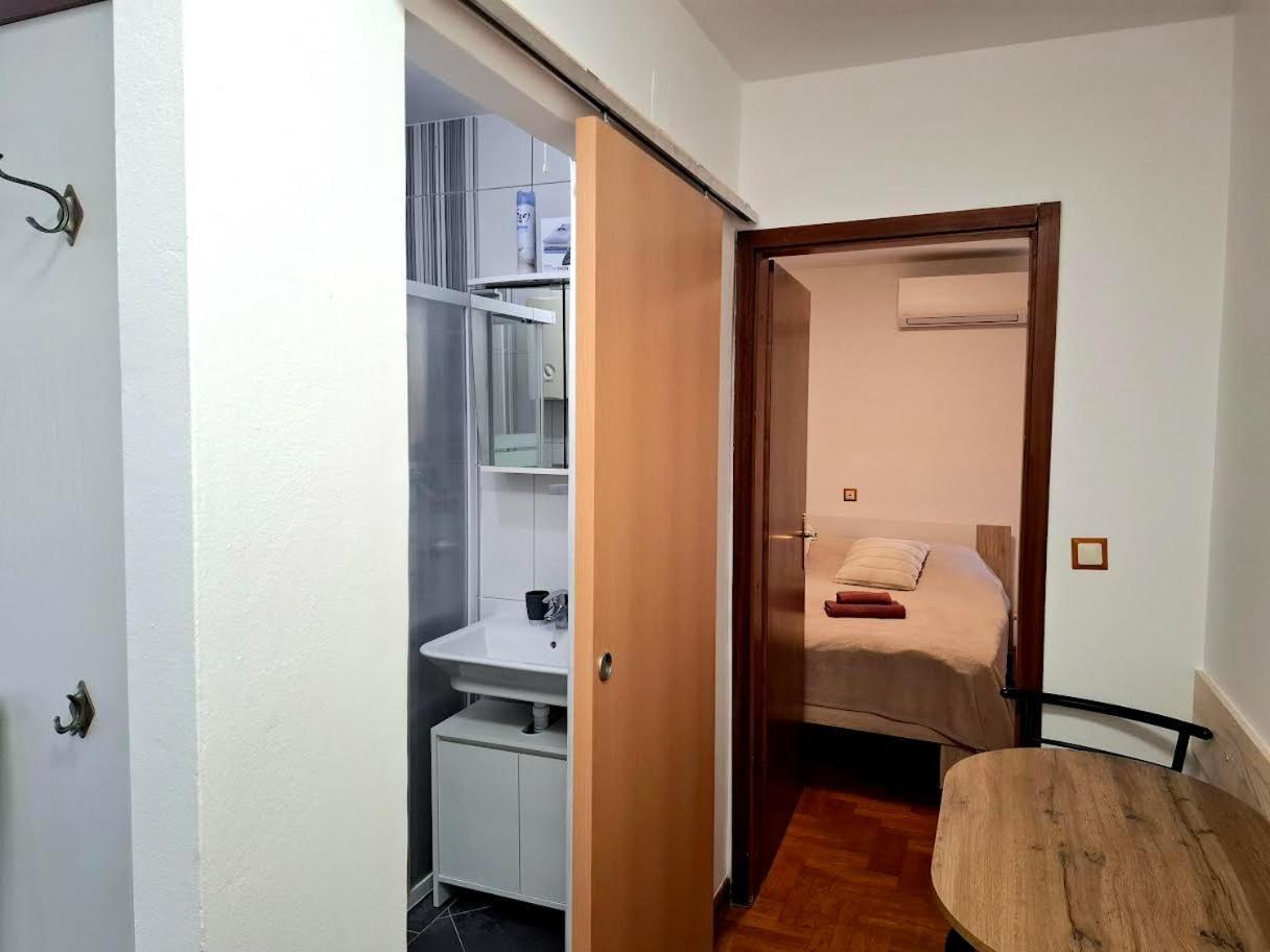 Apartmani Delas 2 Pjescana Uvala Extérieur photo